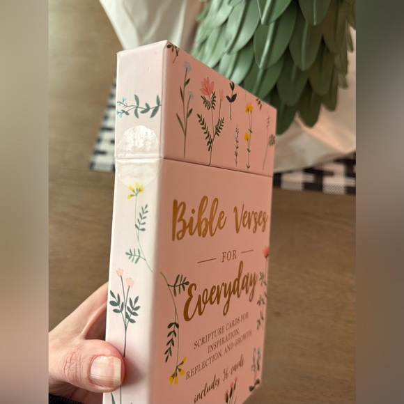 Bible Verses for Every Day, 36 Cards, New in Box - Picture 3 of 4